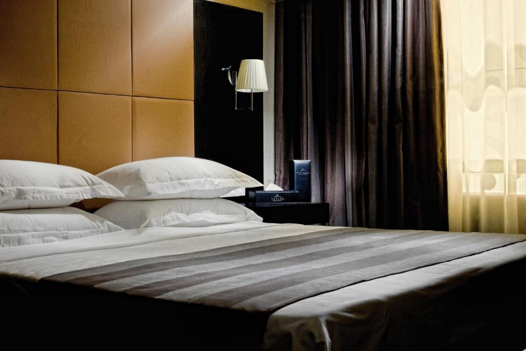 Voyage Hotel Karagandy Camera foto