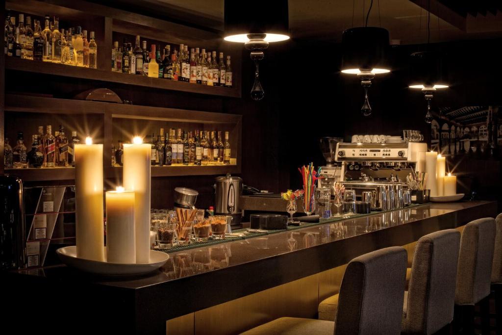 Voyage Hotel Karagandy Esterno foto